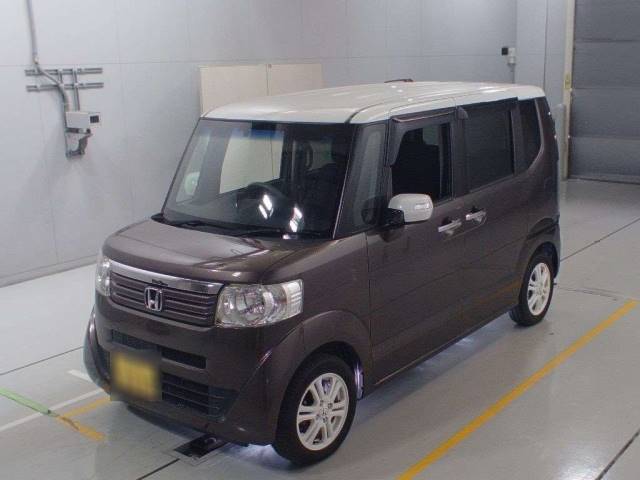 161 HONDA N BOX JF1 2015 г. (CAA Chubu)